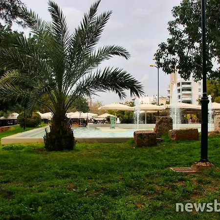 15' To Sea & Acropolis Apartment *