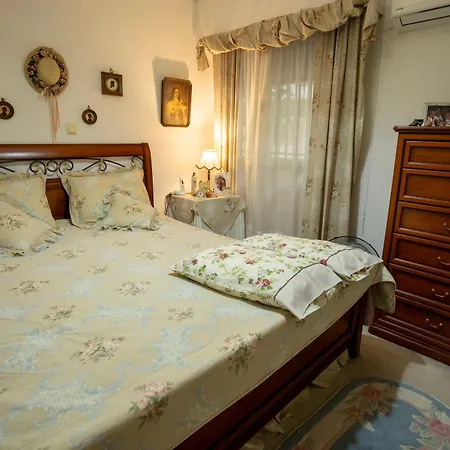 Apartment Urban Nest In Nea Smyrni Family-friendly Minutes Away From Square & Park Easy Access To & Mesochorion (Evrytania)