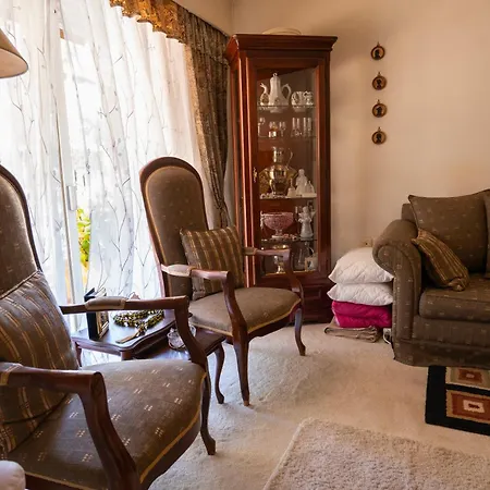 Apartment Urban Nest In Nea Smyrni Family-friendly Minutes Away From Square & Park Easy Access To &